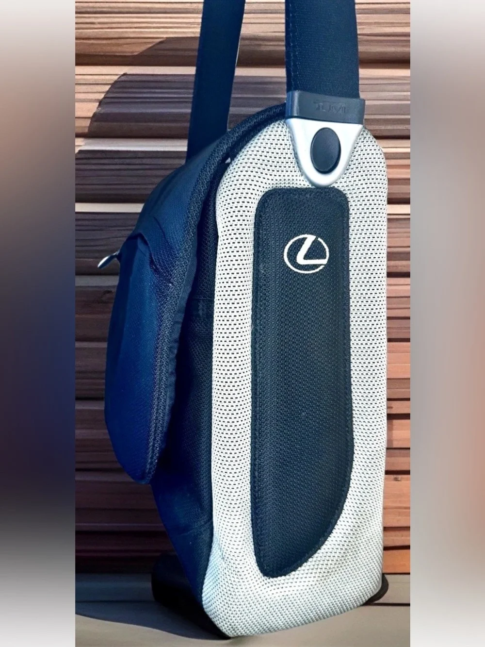 🏁TUMI🏁T3 LEXUS STRUCTURED ORGANIZER TRAVEL POCKET REMOVEABLE STRAP MESSENGER BAG
